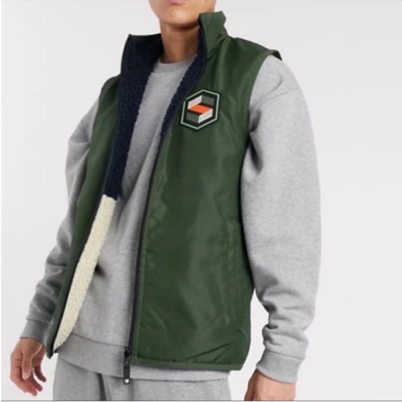 NWT Scotch & Soda Reversible Sherpa Vest - Picture 7 of 15